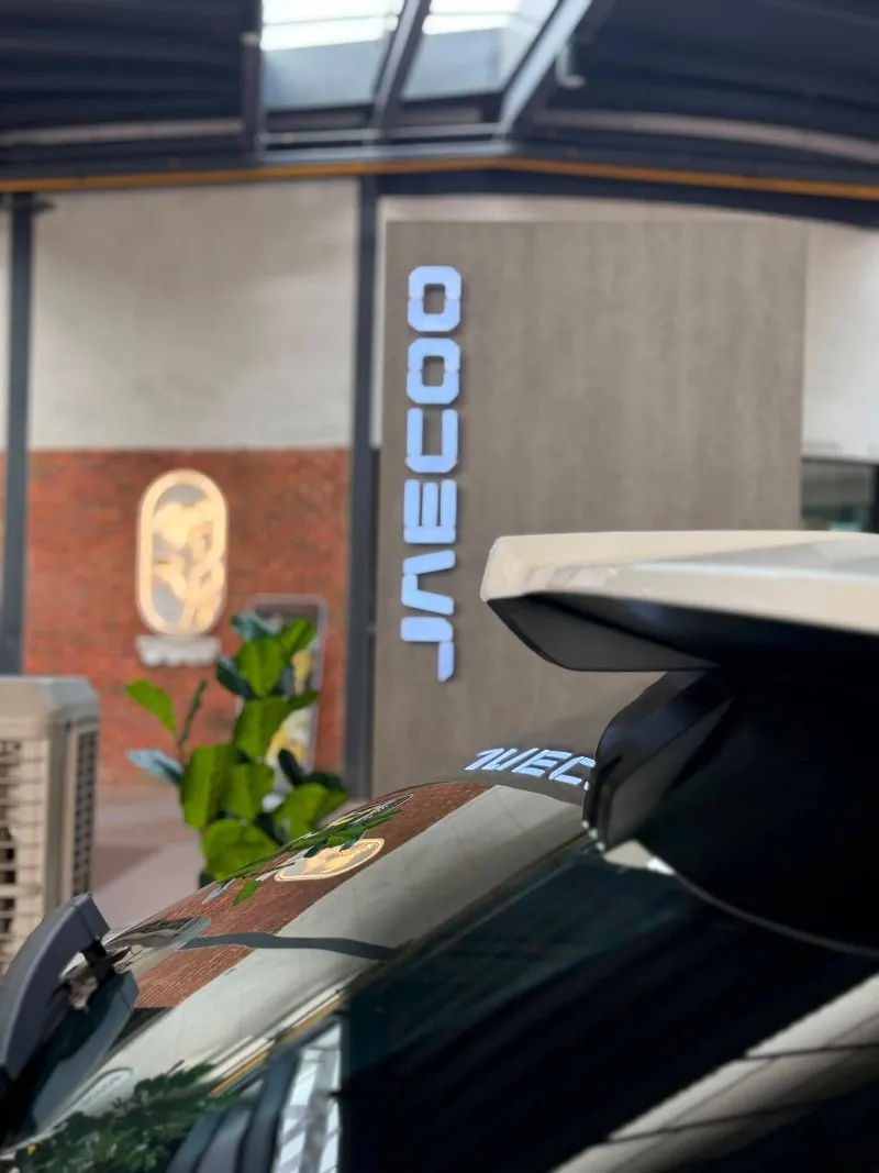 Federal Auto Roadshow-03